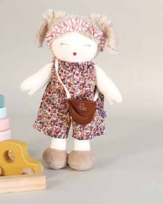 Poupée Marguerite par la marque Pamplemousse Peluches Pamplemousse Peluches - Poupée Marguerite