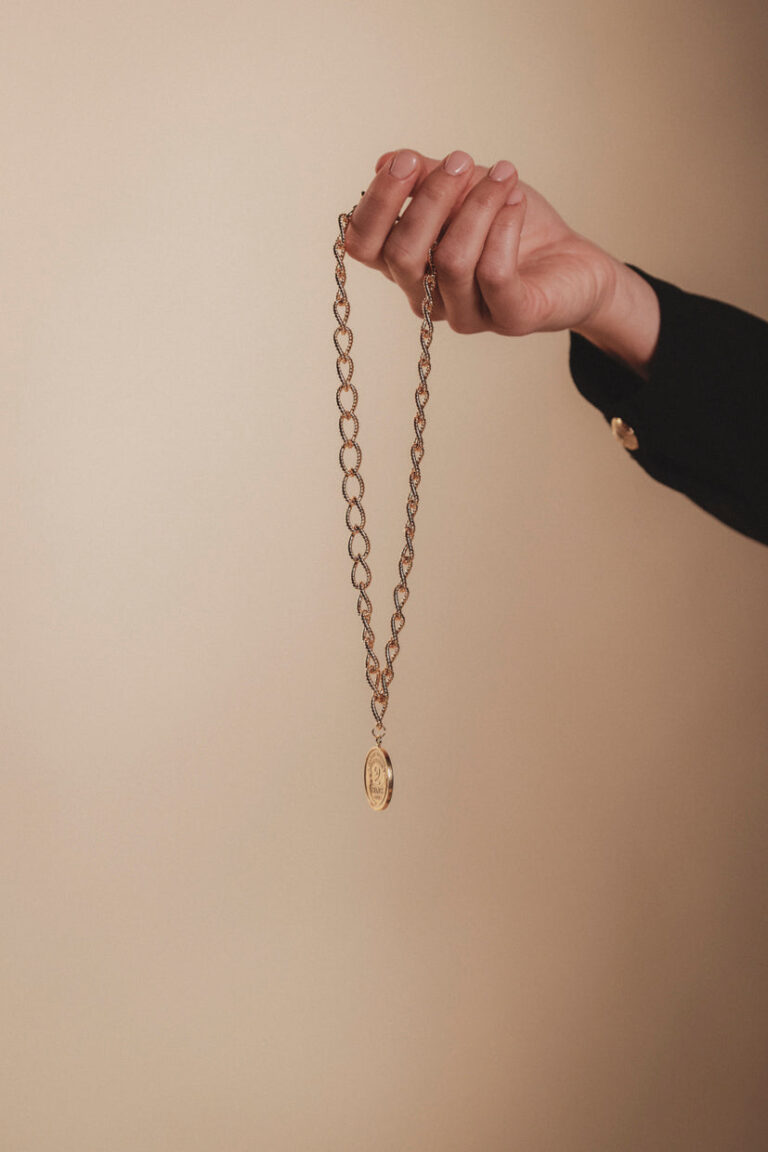 Le Sou Français - Collier - Le Versaillais