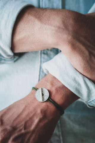 Bracelet – Le T Coloré par la marque LE SOU FRANÇAIS LE SOU FRANÇAIS - Bracelet – Le T Coloré
