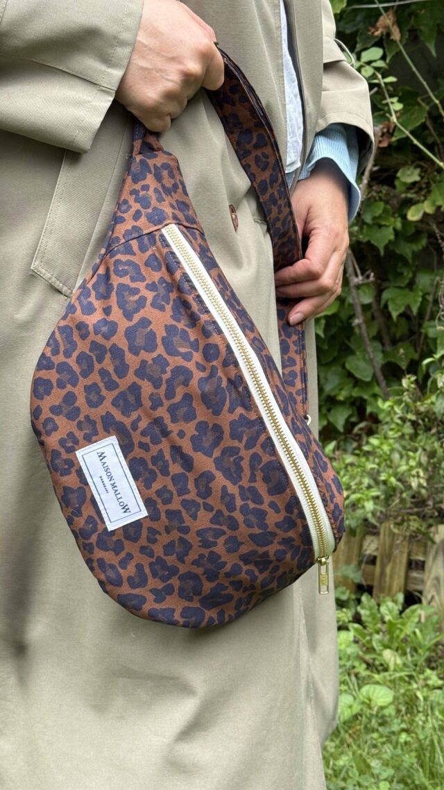 Maison Mallow - Sac Banane Léopard Bleu