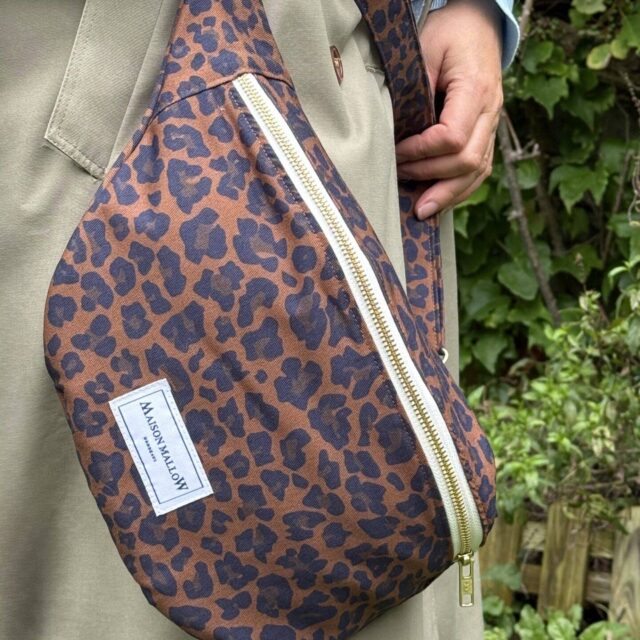 Maison Mallow - Sac Banane Léopard Bleu