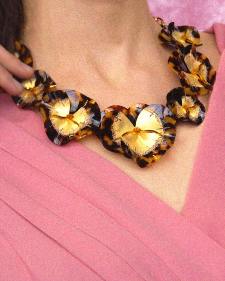 Ciléa Paris - Collier fantaisie Pensée - Maxi