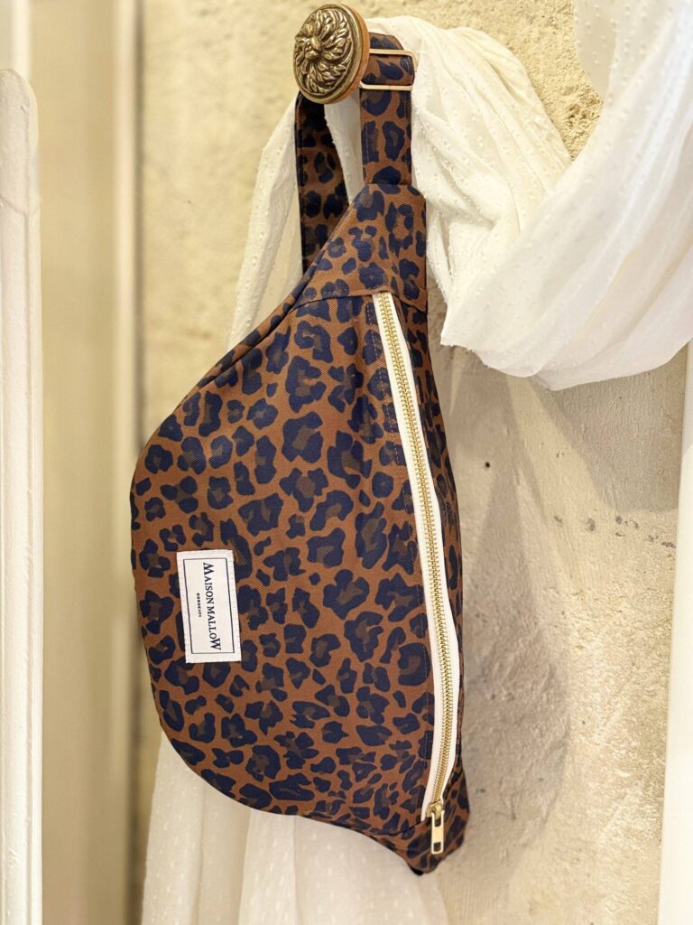 Maison Mallow - Sac Banane Léopard Bleu