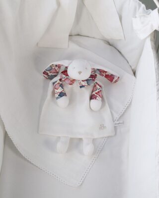 Doudou Lapin Liberty Nuages par la marque Pamplemousse Peluches Pamplemousse Peluches - Doudou Lapin Liberty Nuages