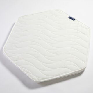 Matelas pour parc hexagonal par la marque L’Atelier de Morphée L’Atelier de Morphée - Matelas pour parc hexagonal