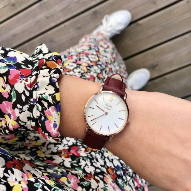 Menthe à l'eau - Montre Femme La Véritable bracelet cuir bordeaux fond blanc rose dorée