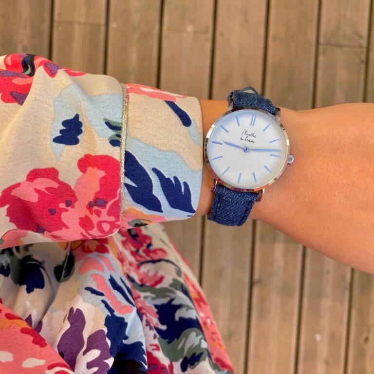 Menthe à l'eau - Montre Femme La Véritable bracelet cuir jeans fond blanc chromée – Bleu