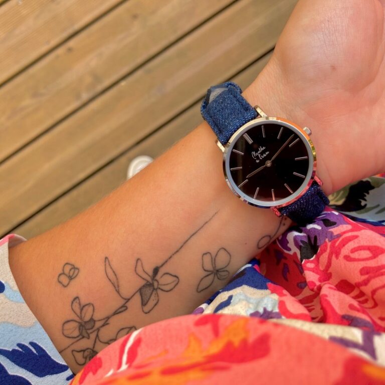 Menthe à l'eau - Montre Femme La Véritable bracelet cuir jeans fond noir chromée – Bleu