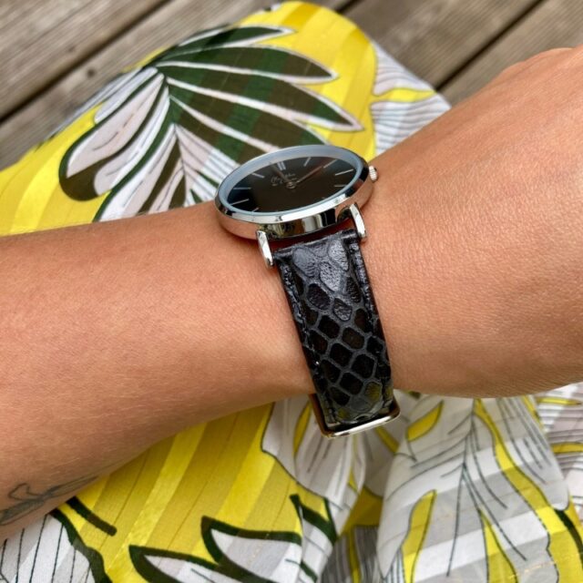 Menthe à l'eau - Montre Femme La Véritable bracelet cuir python noir fond noir chromée