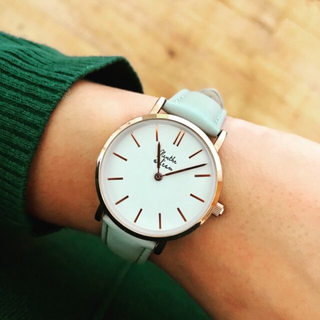 Menthe à l'eau - Montre Femme La Véritable bracelet cuir vert d'eau fond blanc rose