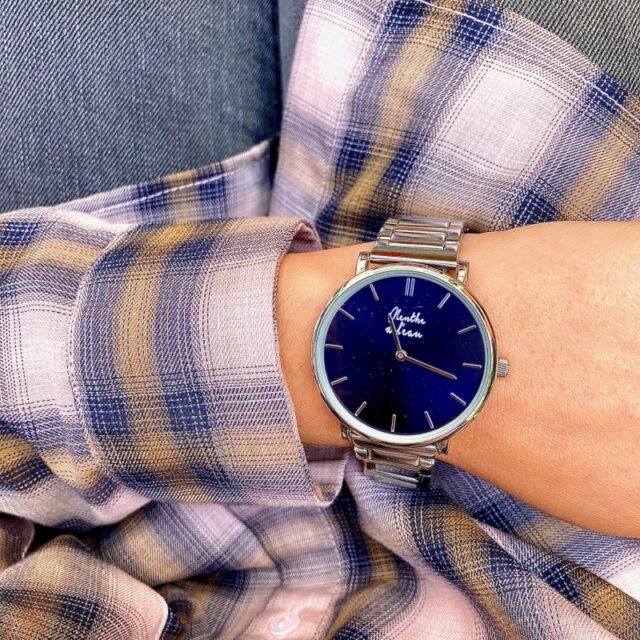 Menthe à l'eau - Montre Mixte L'Intemporelle chromée fond bleu