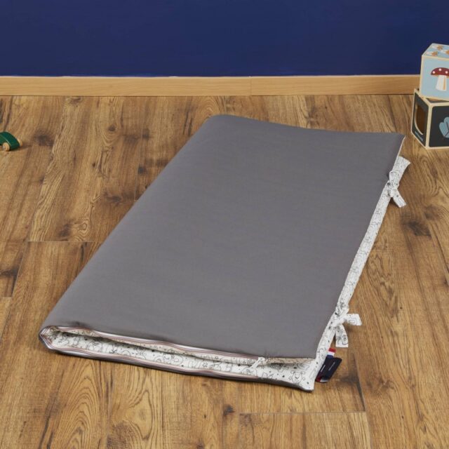 Atelier Morphée - Tapis de coloriage pour parc Alphabet