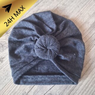 Turban 9.12 mois Buns Maille Gris anthracite – En Stock – Expédiés sous 24H par la marque La Fabrique À DeDeuh La Fabrique À DeDeuh - Turban 9.12 mois Buns Maille Gris anthracite – En Stock – Expédiés sous 24H
