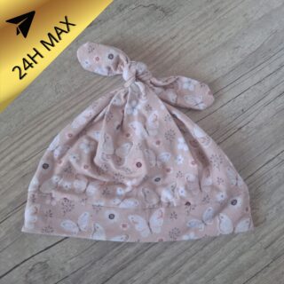 Bonnet 0.3 mois jersey de coton Papillon – En Stock – Expédiés sous 24H par la marque La Fabrique À DeDeuh La Fabrique À DeDeuh - Bonnet 0.3 mois jersey de coton Papillon – En Stock – Expédiés sous 24H