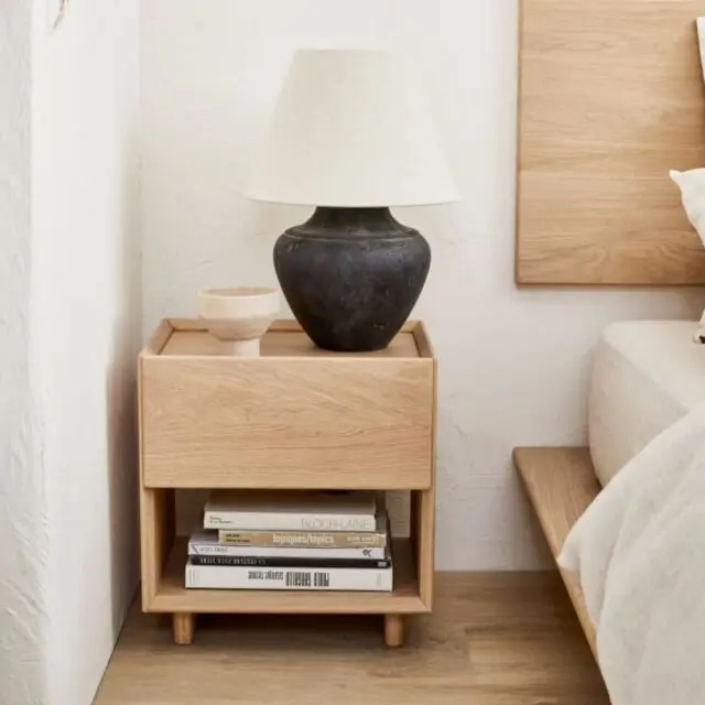 Table de chevet en bois massif LIVIA – Kipli par la marque Kipli Kipli - Table de chevet en bois massif LIVIA – Kipli