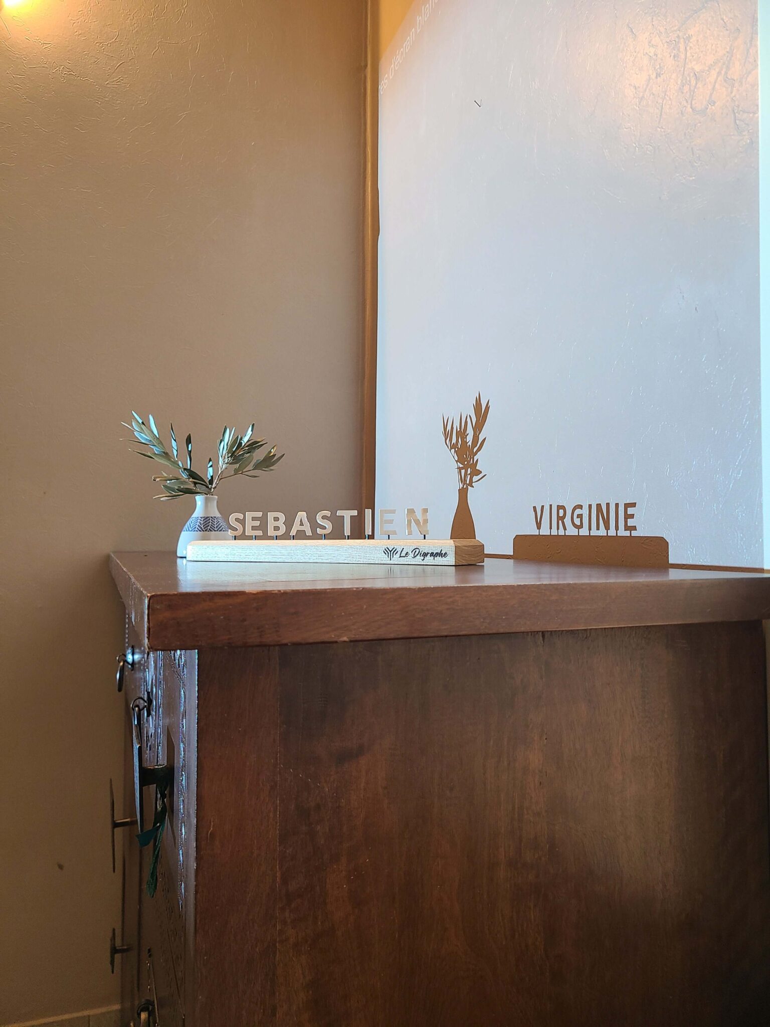 Le Digraphe - Illusions d'optique décoratives - Marques de France