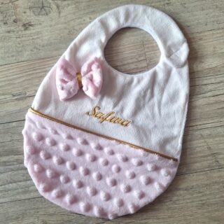 Bavoir Bébé Personnalisé – Minky Douceur – Avec ou Sans Nœud – Broderie Prénom et Date de Naissance par la marque La Fabrique À DeDeuh La Fabrique À DeDeuh - Bavoir Bébé Personnalisé – Minky Douceur – Avec ou Sans Nœud – Broderie Prénom et Date de Naissance