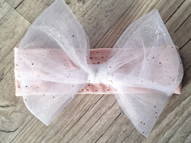 La Fabrique A DeDeuh - Bandeau – Jersey Ajouré Broderie Anglaise – Nœud XXL Tulle – Oeko-Tex