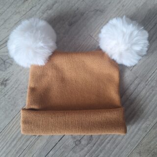 Bonnet oreilles pompons en tissu maille 100% coton – Oeko-Tex par la marque La Fabrique À DeDeuh La Fabrique À DeDeuh - Bonnet oreilles pompons en tissu maille 100% coton – Oeko-Tex
