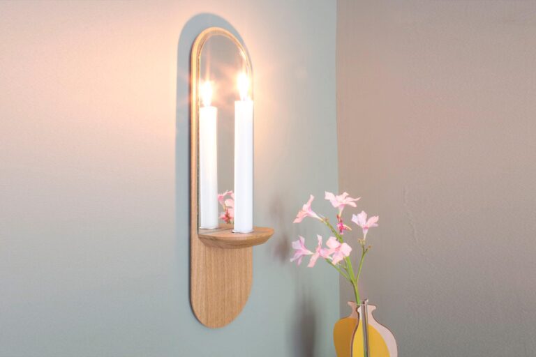 Reine Mère - Équinoxe bougeoir - Miroir en chêne avec bougeoir