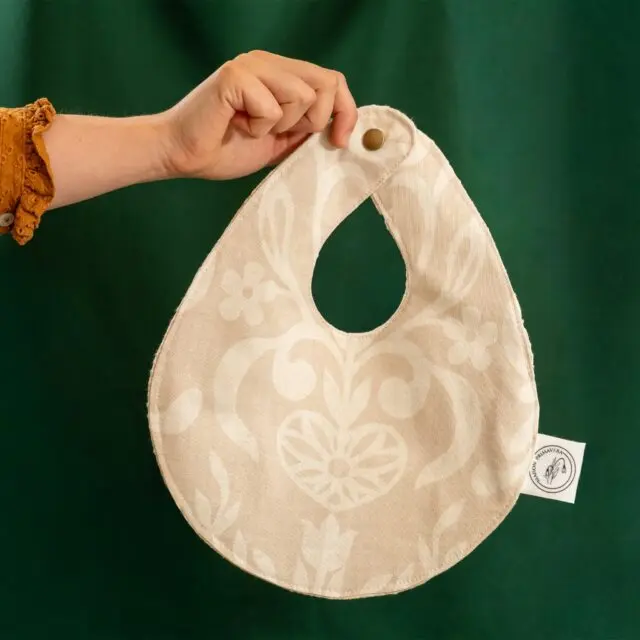 Maison Primavera - Bavoir Grès rose – Origines