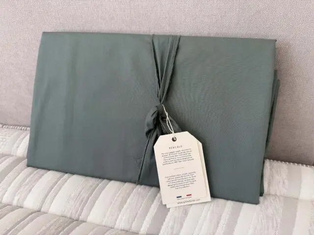 Housse de couette Sylvie Thiriez – percale vert alligator par la marque NATUR’LATT LITERIE NATUR’LATT LITERIE - Housse de couette Sylvie Thiriez – percale vert alligator