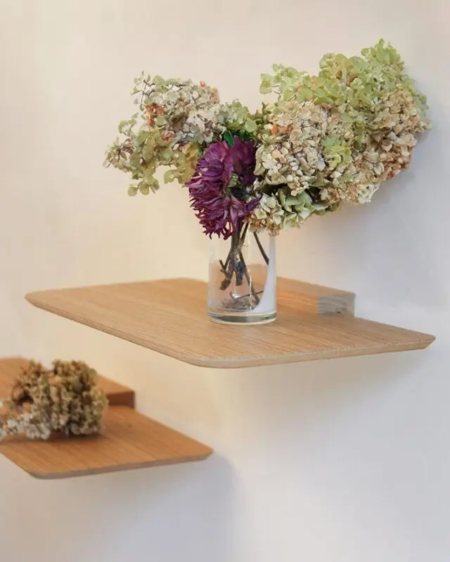 Reine Mère - Aileron – Étagère en médium plaqué chêne – L