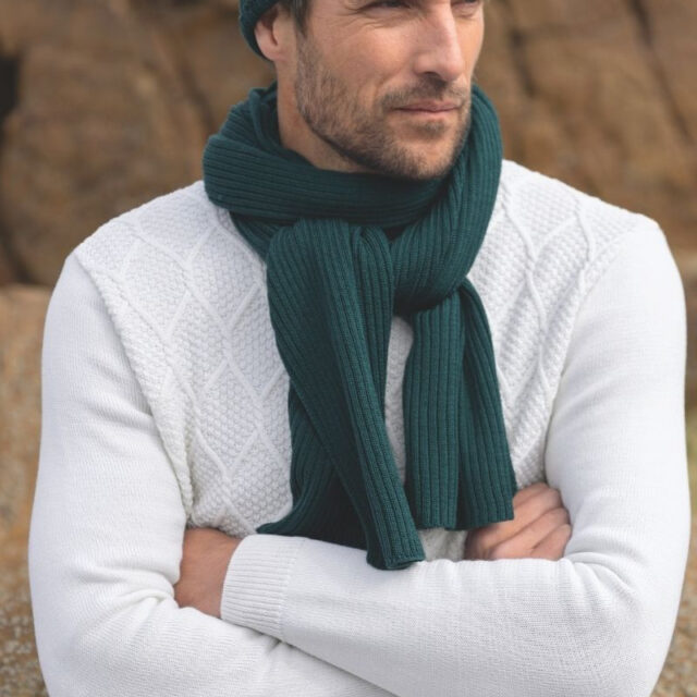 Monsieur Solfin - Bonnet en laine · Pierre