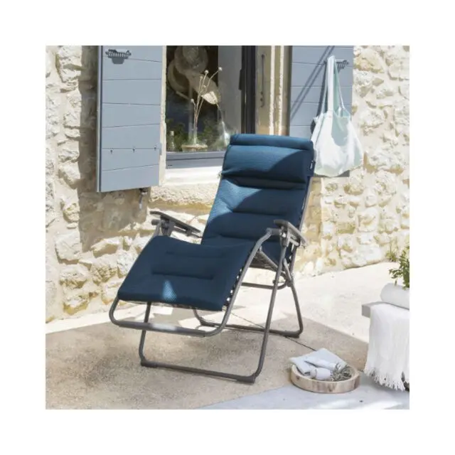 Fauteuil relax LAFUMA MOBILIER Futura Becomfort – 5 coloris 2 tailles XL par la marque LAFUMA Mobilier LAFUMA Mobilier - Fauteuil relax LAFUMA MOBILIER Futura Becomfort – 5 coloris 2 tailles XL