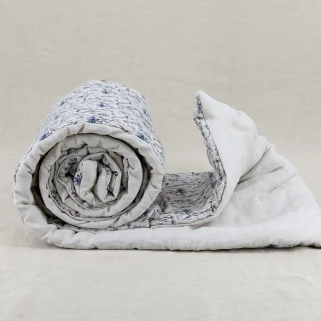 EMBRIN - Courtepointe Herbier de Lin Cirrus – Bleu & Ocre