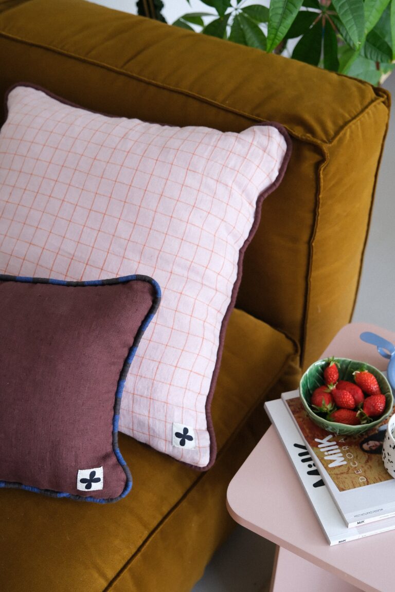 POZÉ - Housse de coussin en lin 50 x 50 cm - Carreaux rose