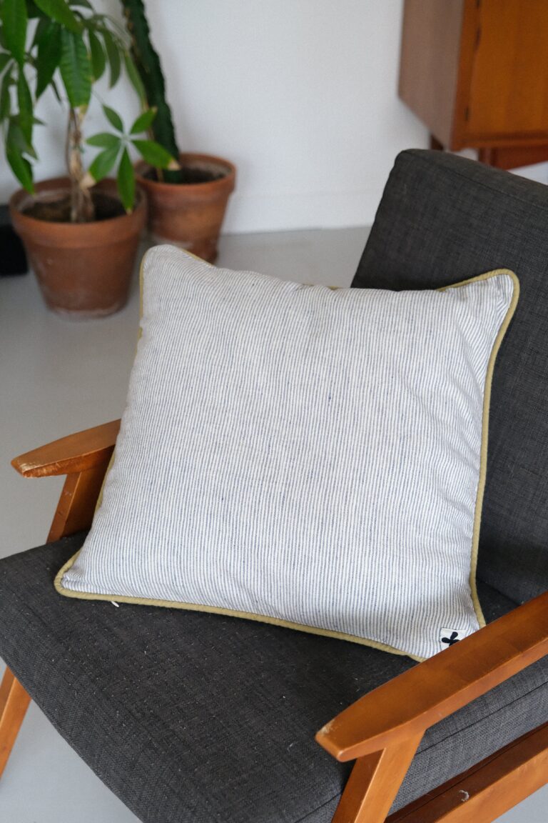POZÉ - Housse de coussin en lin/coton 50 x 50 cm - Milleraie bleu