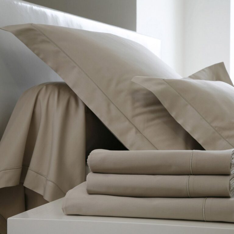 BLANC DES VOSGES - Housse de couette Uni BLANC DES VOSGES Satin 280x240cm Chanvre