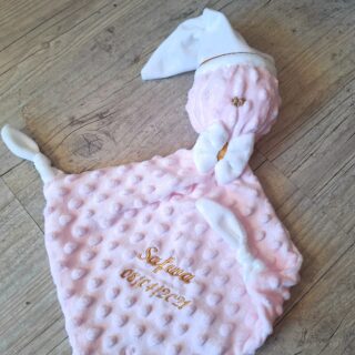Doudou DODO personnalisé 57x53cm avec Prénom et/ou Date de naissance en minky par la marque La Fabrique À DeDeuh La Fabrique À DeDeuh - Doudou DODO personnalisé 57x53cm avec Prénom et/ou Date de naissance en minky