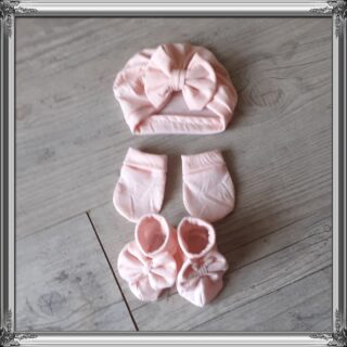 Ensemble Turban noeud + moufles + bandeau + chaussons assortis. tissu jersey de coton par la marque La Fabrique À DeDeuh La Fabrique À DeDeuh - Ensemble Turban noeud + moufles + bandeau + chaussons assortis. tissu jersey de coton