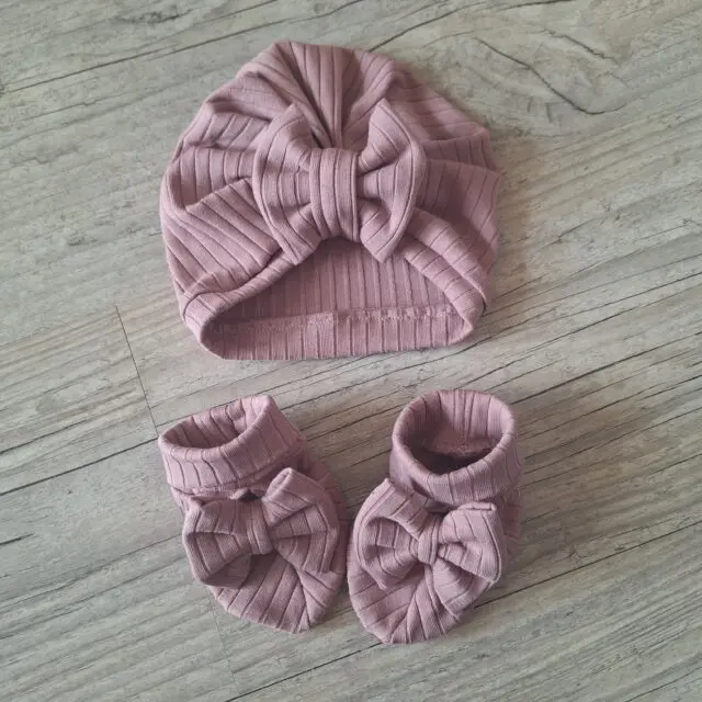 La Fabrique À DeDeuh - Turban vieux rose noeud+chaussons assortis + moufles. Tissu jersey de coton à côte