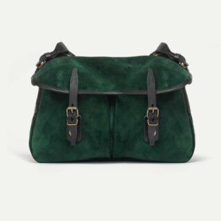 Musette du Pêcheur M / Cuir Velours – Vert Foncé par la marque Bleu de Chauffe Bleu de Chauffe - Musette du Pêcheur M / Cuir Velours – Vert Foncé