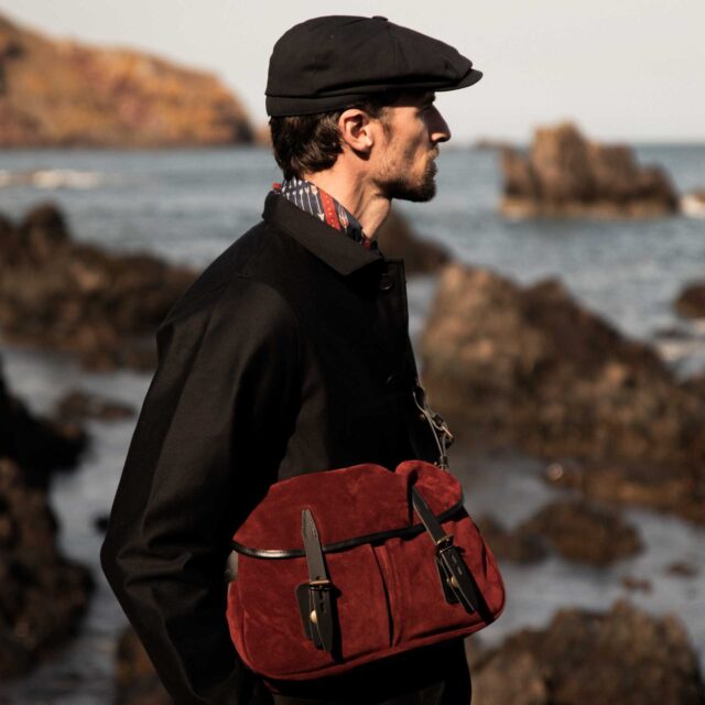 Bleu De Chauffe - Musette du Pêcheur S / Cuir Velours - Bordeaux Foncé