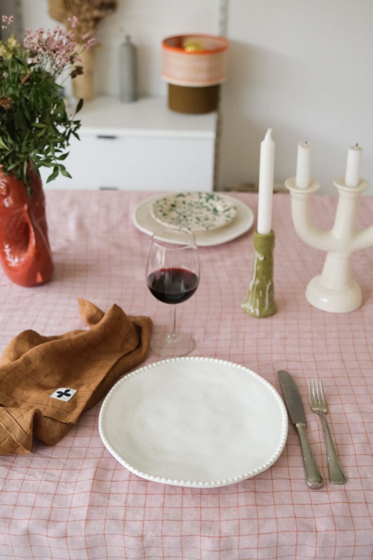 POZÉ - Nappe en lin 260 x 140 cm - Carreaux rose