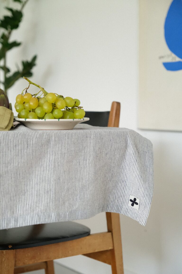 POZÉ - Nappe en lin/coton 260 x 140 cm - Milleraie bleu