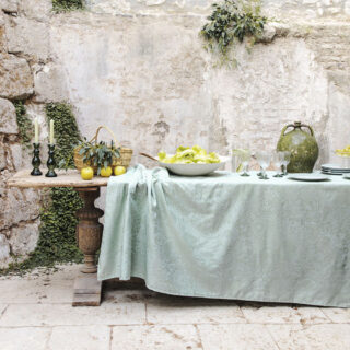 Garnier Thiebaut - Nappe Mille guipures jade Garnier Thiebaut  6 dimensions