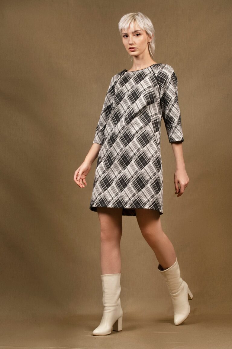 My tailor is Joh - Robe Trapèze en Laine Losange noir et gris - Sensation