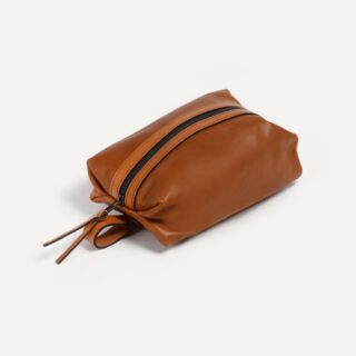 Trousse de toilette ZAZOU – Havane par la marque Bleu de Chauffe Bleu de Chauffe - Trousse de toilette ZAZOU – Havane