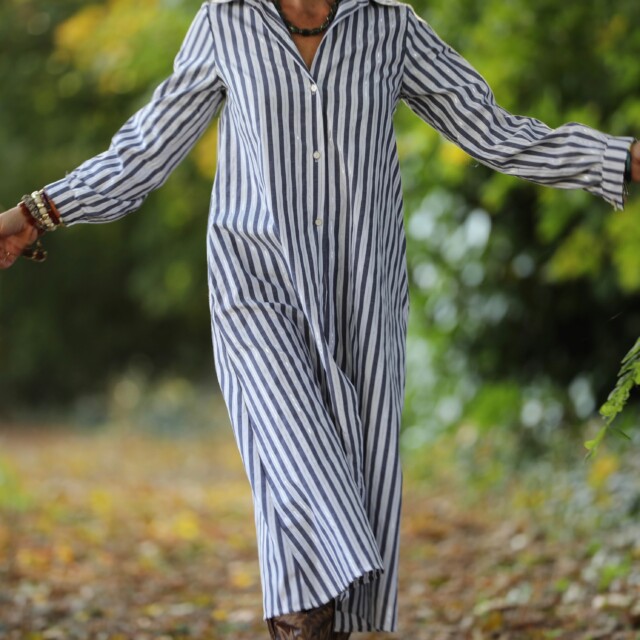 Quintessence - Robe Pensée - Rayures bleues argentées