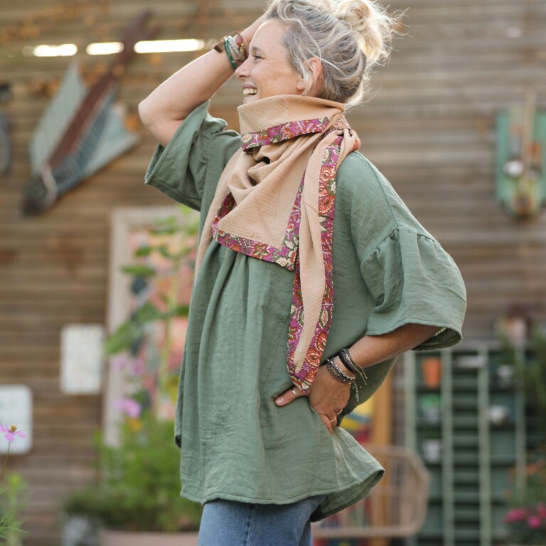 Quintessence - Le foulard Calista Cassonade/Diya