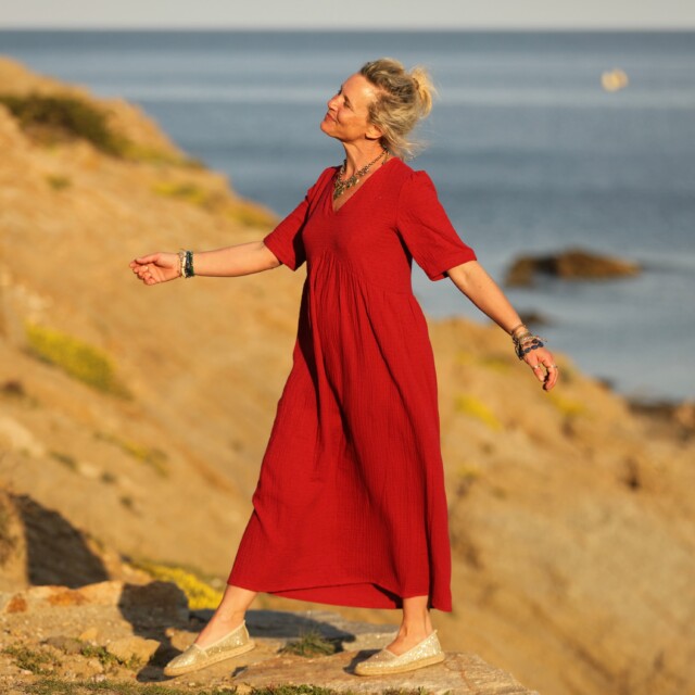 Quintessence - Robe Edonie - double gaze de coton plumetis grenat