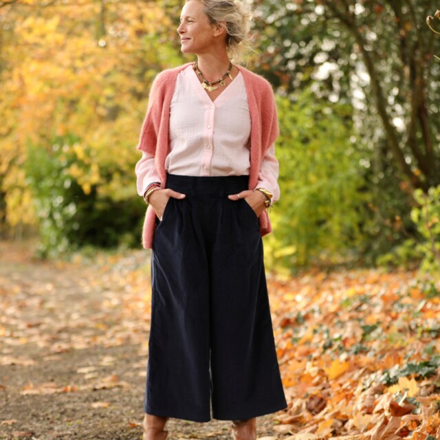 Quintessence - Jupe culotte Margot – velours côtelé bleu marine