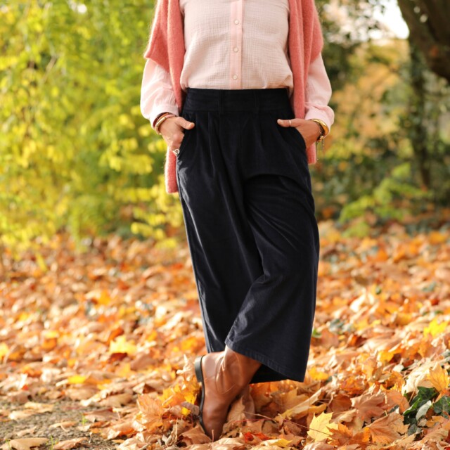 Quintessence - Jupe culotte Margot - velours côtelé bleu marine