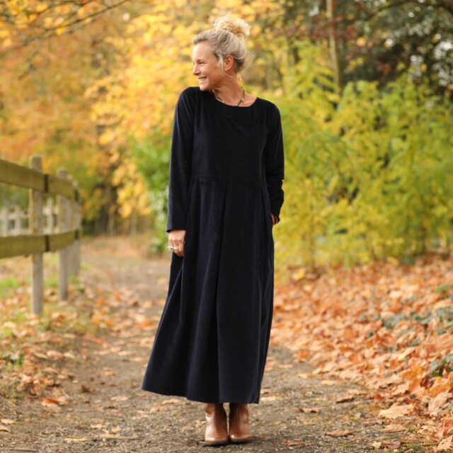 Quintessence - Robe Louisa - velours côtelé bleu marine