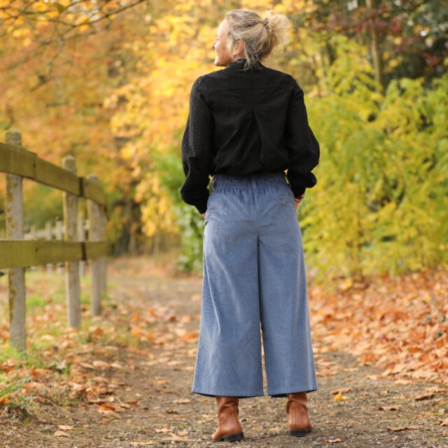 Quintessence - Jupe culotte Margot - velours côtelé bleu officier